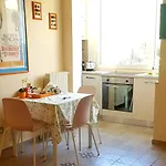 Appartement La Casetta Delle Rondini *